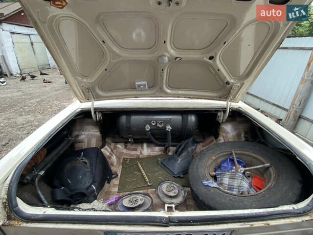 Белый ГАЗ 24-10 Волга, объемом двигателя 2.4 л и пробегом 123 тыс. км за 1000 $, фото 4 на Automoto.ua