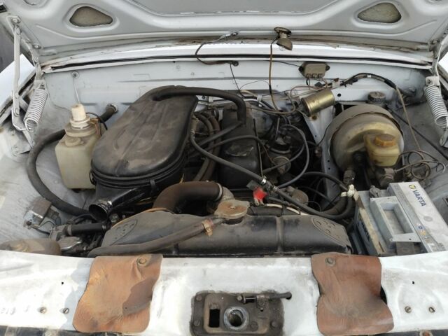 Белый ГАЗ 24-10 Волга, объемом двигателя 2.4 л и пробегом 95 тыс. км за 1500 $, фото 7 на Automoto.ua