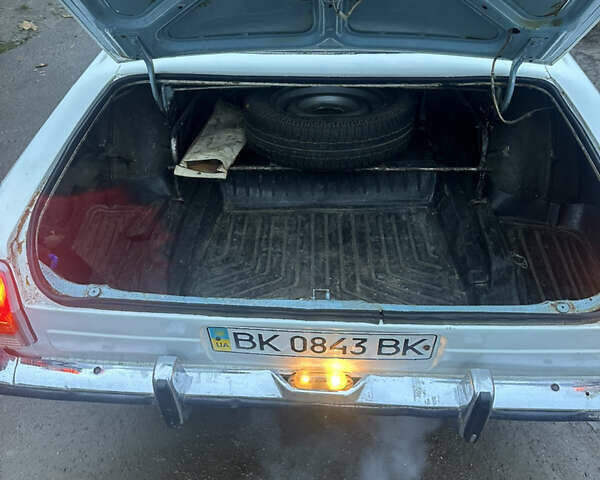 Белый ГАЗ 24-10 Волга, объемом двигателя 2.4 л и пробегом 999 тыс. км за 850 $, фото 8 на Automoto.ua