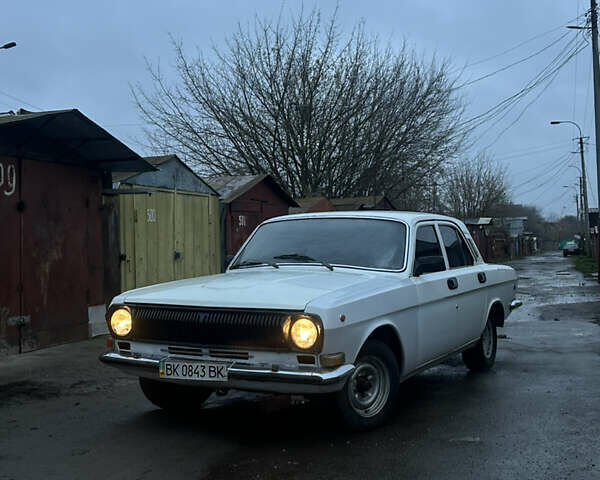 Белый ГАЗ 24-10 Волга, объемом двигателя 2.4 л и пробегом 999 тыс. км за 850 $, фото 9 на Automoto.ua
