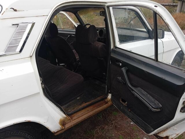 Белый ГАЗ 24-10 Волга, объемом двигателя 0 л и пробегом 1000 тыс. км за 600 $, фото 9 на Automoto.ua