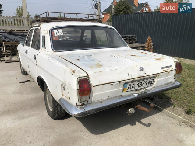 Белый ГАЗ 24-10 Волга, объемом двигателя 2.4 л и пробегом 111 тыс. км за 384 $, фото 4 на Automoto.ua