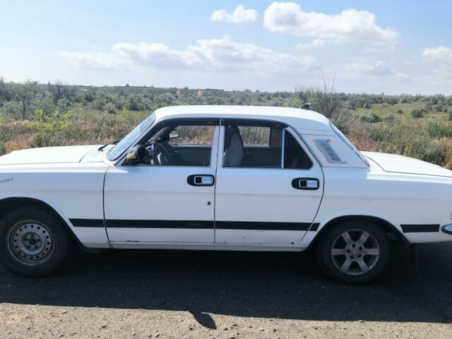 Белый ГАЗ 24-10 Волга, объемом двигателя 2.4 л и пробегом 200 тыс. км за 2000 $, фото 1 на Automoto.ua