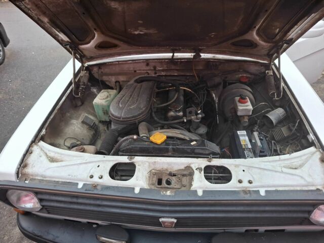 Белый ГАЗ 24-10 Волга, объемом двигателя 2.4 л и пробегом 50 тыс. км за 1000 $, фото 4 на Automoto.ua