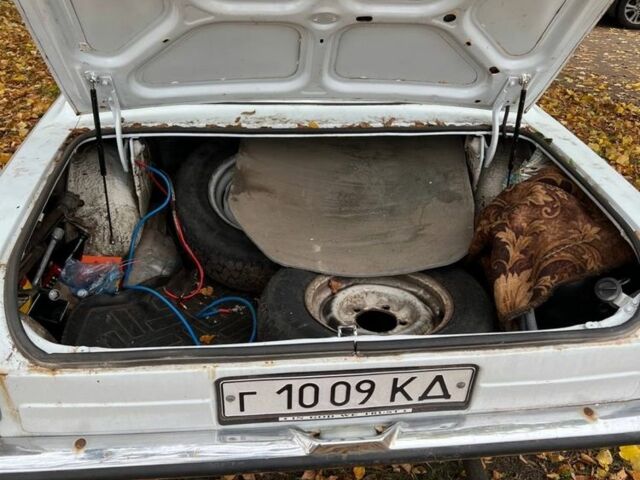 Белый ГАЗ 24-10 Волга, объемом двигателя 2.45 л и пробегом 3 тыс. км за 832 $, фото 10 на Automoto.ua