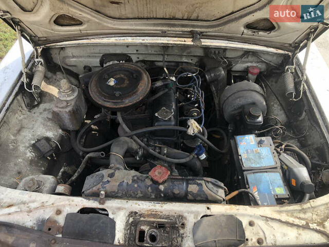 Белый ГАЗ 24-10 Волга, объемом двигателя 2.4 л и пробегом 111 тыс. км за 384 $, фото 11 на Automoto.ua