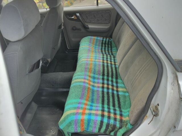 Білий ГАЗ 24-10 Волга, об'ємом двигуна 2 л та пробігом 92 тис. км за 600 $, фото 2 на Automoto.ua