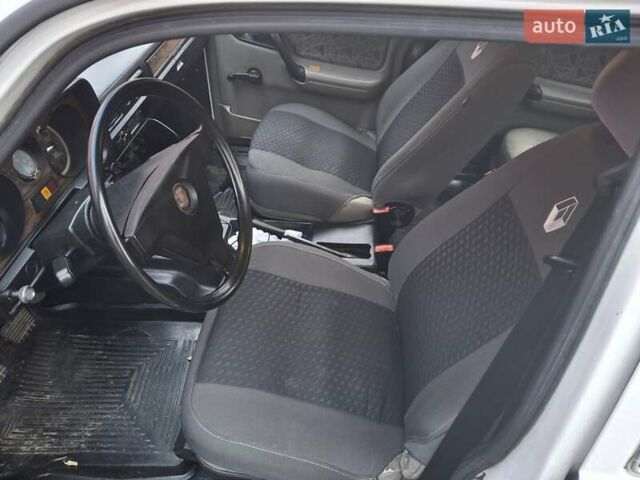 Белый ГАЗ 24-10 Волга, объемом двигателя 2.4 л и пробегом 50 тыс. км за 1000 $, фото 5 на Automoto.ua