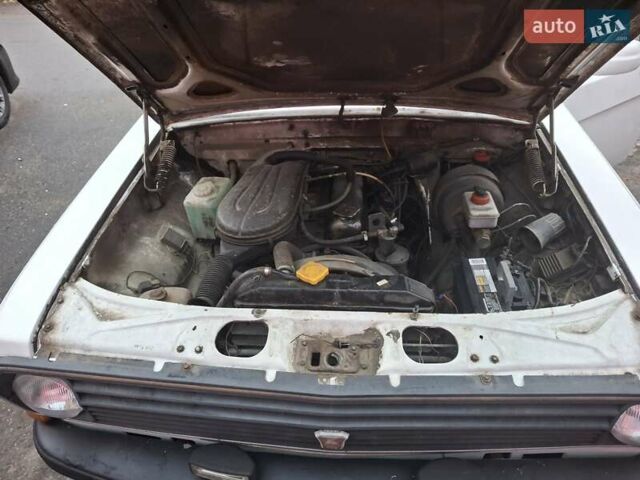 Белый ГАЗ 24-10 Волга, объемом двигателя 2.4 л и пробегом 50 тыс. км за 1000 $, фото 4 на Automoto.ua