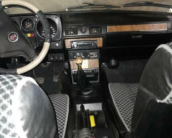 Білий ГАЗ 24-10 Волга, об'ємом двигуна 2.45 л та пробігом 123 тис. км за 1185 $, фото 4 на Automoto.ua