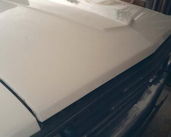 Білий ГАЗ 24-10 Волга, об'ємом двигуна 2.45 л та пробігом 123 тис. км за 1185 $, фото 7 на Automoto.ua