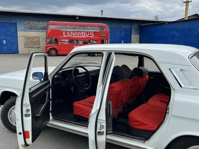 Белый ГАЗ 24-10 Волга, объемом двигателя 2.4 л и пробегом 15 тыс. км за 6000 $, фото 17 на Automoto.ua