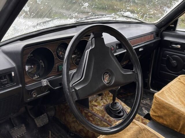 Белый ГАЗ 24-10 Волга, объемом двигателя 2.4 л и пробегом 150 тыс. км за 700 $, фото 2 на Automoto.ua