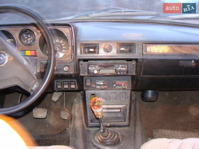 Белый ГАЗ 24-10 Волга, объемом двигателя 2.4 л и пробегом 135 тыс. км за 1500 $, фото 6 на Automoto.ua