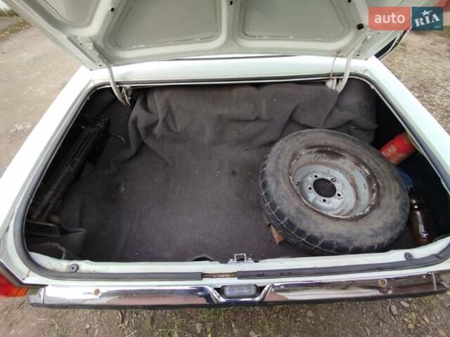 Белый ГАЗ 24-10 Волга, объемом двигателя 2.4 л и пробегом 117 тыс. км за 850 $, фото 11 на Automoto.ua
