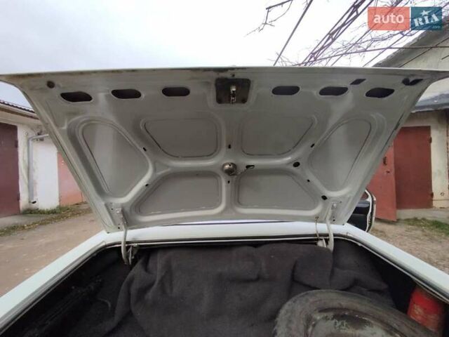 Белый ГАЗ 24-10 Волга, объемом двигателя 2.4 л и пробегом 117 тыс. км за 850 $, фото 12 на Automoto.ua