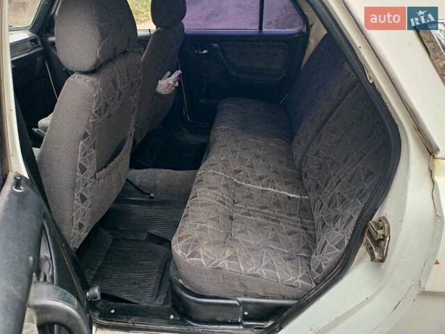 Белый ГАЗ 24-10 Волга, объемом двигателя 2.45 л и пробегом 450 тыс. км за 1200 $, фото 10 на Automoto.ua