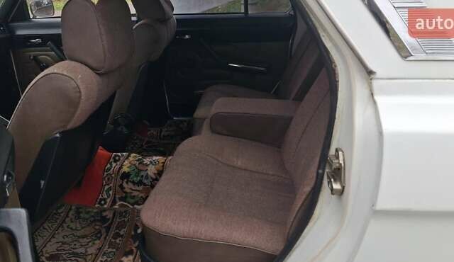 Белый ГАЗ 24-10 Волга, объемом двигателя 2.45 л и пробегом 30 тыс. км за 2500 $, фото 17 на Automoto.ua