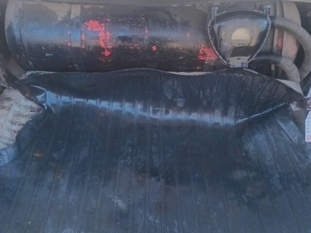 Белый ГАЗ 24-10 Волга, объемом двигателя 2.4 л и пробегом 588 тыс. км за 710 $, фото 6 на Automoto.ua