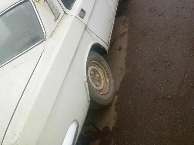 Белый ГАЗ 24-10 Волга, объемом двигателя 2.4 л и пробегом 6 тыс. км за 750 $, фото 5 на Automoto.ua