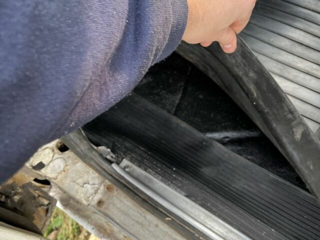 Белый ГАЗ 24-10 Волга, объемом двигателя 2.5 л и пробегом 30 тыс. км за 477 $, фото 4 на Automoto.ua