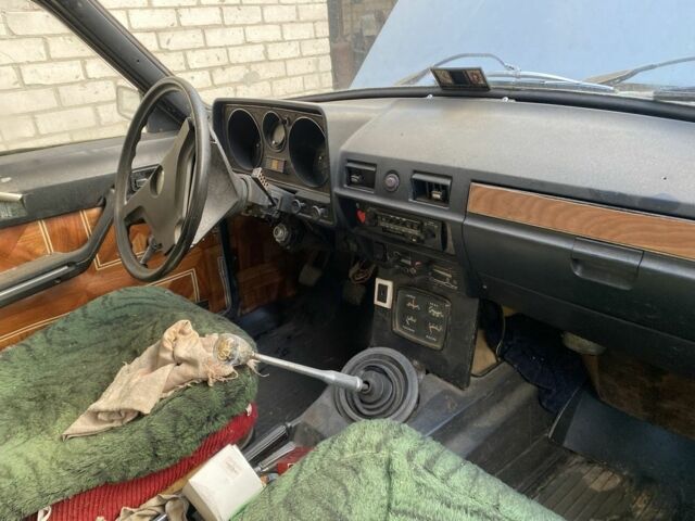 Бежевий ГАЗ 24-10 Волга, об'ємом двигуна 2.4 л та пробігом 210 тис. км за 592 $, фото 2 на Automoto.ua