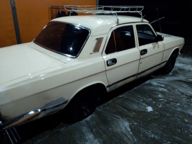 Бежевый ГАЗ 24-10 Волга, объемом двигателя 2.4 л и пробегом 6 тыс. км за 600 $, фото 3 на Automoto.ua