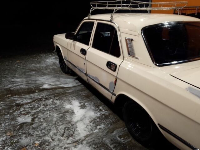 Бежевый ГАЗ 24-10 Волга, объемом двигателя 2.4 л и пробегом 6 тыс. км за 600 $, фото 2 на Automoto.ua