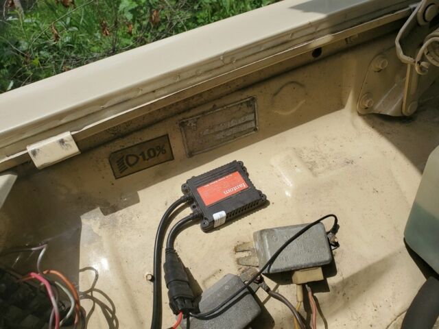 Бежевий ГАЗ 24-10 Волга, об'ємом двигуна 2.4 л та пробігом 67 тис. км за 1100 $, фото 5 на Automoto.ua