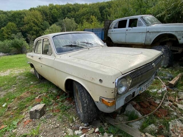Бежевый ГАЗ 24-10 Волга, объемом двигателя 2.4 л и пробегом 200 тыс. км за 400 $, фото 1 на Automoto.ua