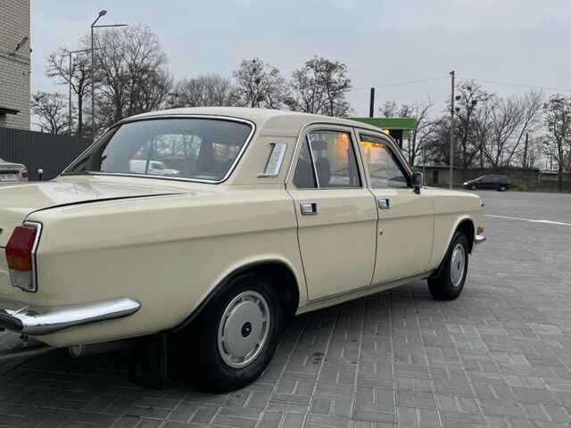 Бежевый ГАЗ 24-10 Волга, объемом двигателя 2.4 л и пробегом 3 тыс. км за 2100 $, фото 2 на Automoto.ua