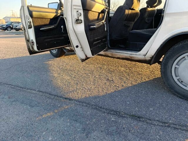 Бежевый ГАЗ 24-10 Волга, объемом двигателя 2.4 л и пробегом 22 тыс. км за 1000 $, фото 4 на Automoto.ua