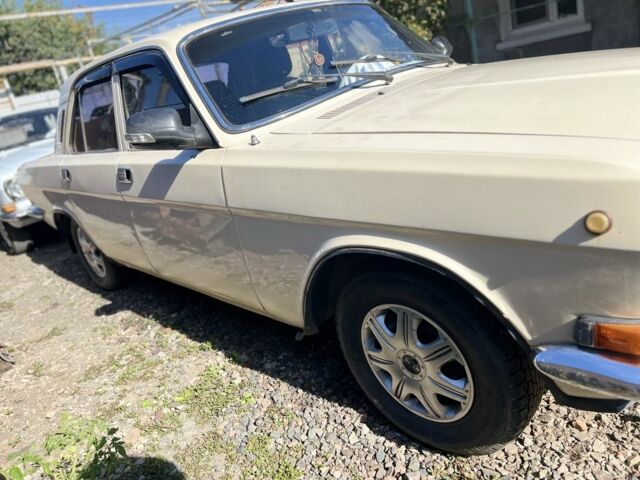 Бежевий ГАЗ 24-10 Волга, об'ємом двигуна 2.4 л та пробігом 1000 тис. км за 500 $, фото 3 на Automoto.ua