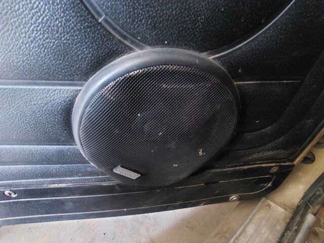 Бежевый ГАЗ 24-10 Волга, объемом двигателя 2.45 л и пробегом 68 тыс. км за 800 $, фото 4 на Automoto.ua