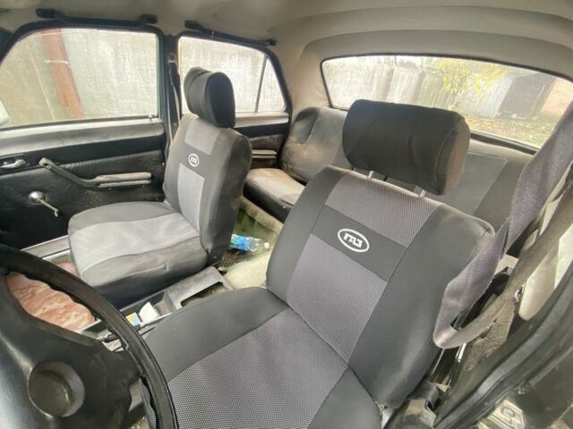 Черный ГАЗ 24-10 Волга, объемом двигателя 2.4 л и пробегом 200 тыс. км за 357 $, фото 5 на Automoto.ua