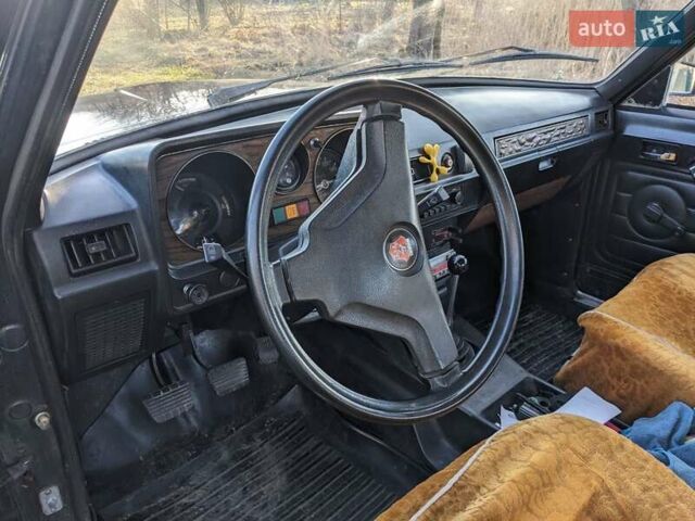 Чорний ГАЗ 24-10 Волга, об'ємом двигуна 2.45 л та пробігом 184 тис. км за 1200 $, фото 5 на Automoto.ua