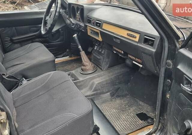 Черный ГАЗ 24-10 Волга, объемом двигателя 2.4 л и пробегом 128 тыс. км за 714 $, фото 3 на Automoto.ua