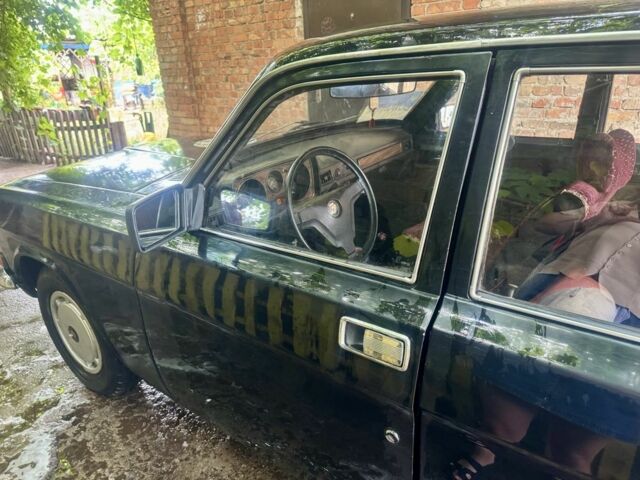 Чорний ГАЗ 24-10 Волга, об'ємом двигуна 2.4 л та пробігом 250 тис. км за 1250 $, фото 3 на Automoto.ua