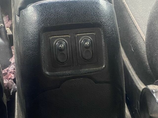 ГАЗ 24-10 Волга 2007 в Одессе на Automoto.ua Черный ГАЗ 24-10 Волга, объемом двигателя 2 л и пробегом 260 тыс. км за 476 $, фото 5 на Automoto.ua