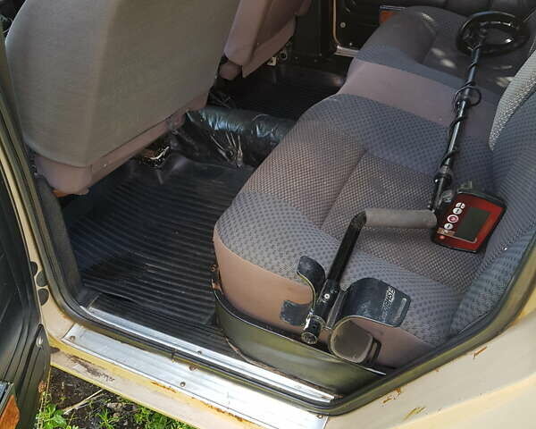 ГАЗ 24-10 Волга, об'ємом двигуна 0 л та пробігом 200 тис. км за 711 $, фото 6 на Automoto.ua