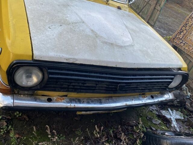 Жовтий ГАЗ 24-10 Волга, об'ємом двигуна 2.4 л та пробігом 1000 тис. км за 355 $, фото 5 на Automoto.ua