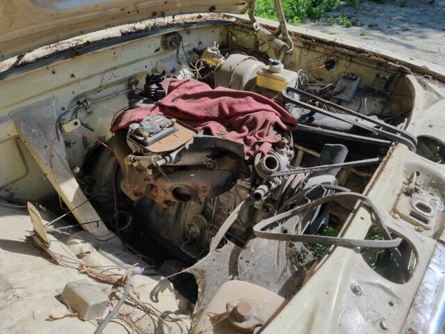 Жовтий ГАЗ 24-10 Волга, об'ємом двигуна 0 л та пробігом 400 тис. км за 350 $, фото 15 на Automoto.ua