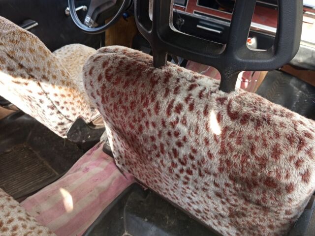 Серый ГАЗ 24-10 Волга, объемом двигателя 0 л и пробегом 500 тыс. км за 404 $, фото 10 на Automoto.ua