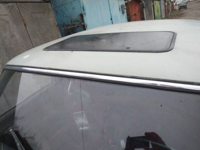 Серый ГАЗ 24-10 Волга, объемом двигателя 2.4 л и пробегом 1000 тыс. км за 498 $, фото 6 на Automoto.ua