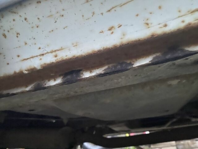 Серый ГАЗ 24-10 Волга, объемом двигателя 2.45 л и пробегом 1000 тыс. км за 643 $, фото 5 на Automoto.ua