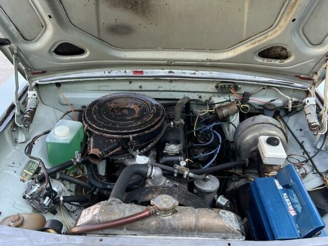 Серый ГАЗ 24-10 Волга, объемом двигателя 2.5 л и пробегом 1 тыс. км за 839 $, фото 2 на Automoto.ua