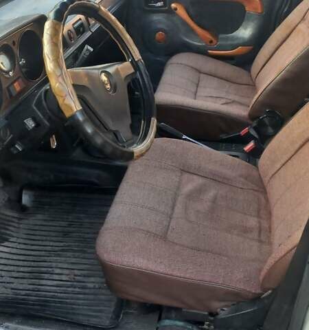 Серый ГАЗ 24-10 Волга, объемом двигателя 2.4 л и пробегом 75 тыс. км за 800 $, фото 4 на Automoto.ua