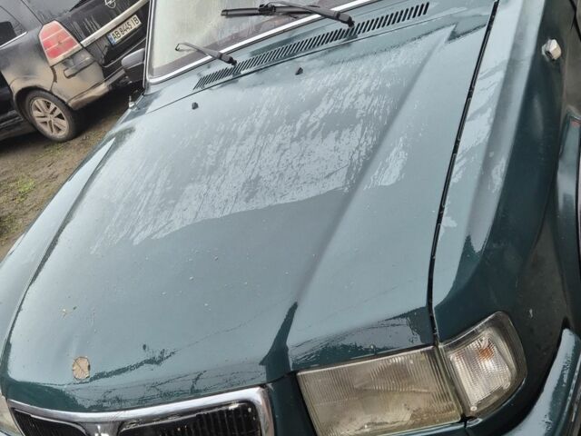 Зеленый ГАЗ 24-10 Волга, объемом двигателя 2.4 л и пробегом 300 тыс. км за 600 $, фото 1 на Automoto.ua