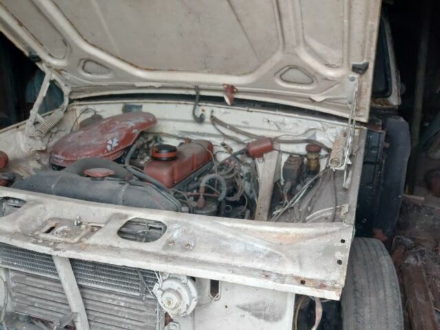 Белый ГАЗ 24, объемом двигателя 3 л и пробегом 200 тыс. км за 287 $, фото 6 на Automoto.ua