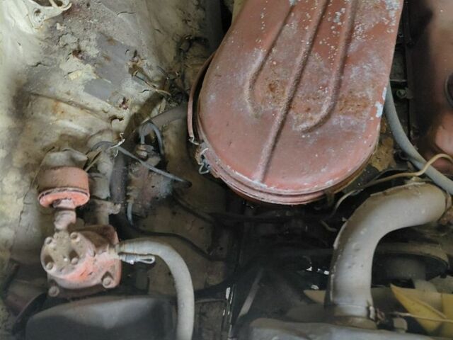 Белый ГАЗ 24, объемом двигателя 3 л и пробегом 200 тыс. км за 287 $, фото 2 на Automoto.ua